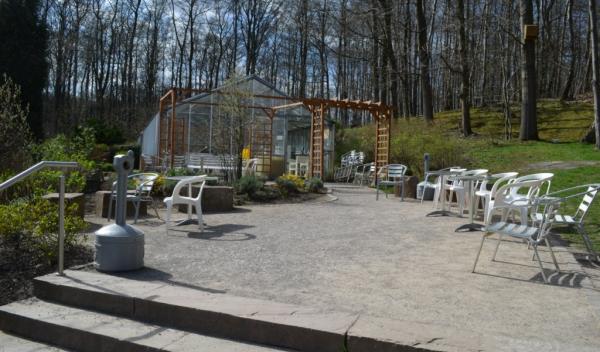 Klinik Deerth - Gewächshaus als Rauchaufenthalt Klinik Deerth - Gewächshaus als Rauchaufenthalt